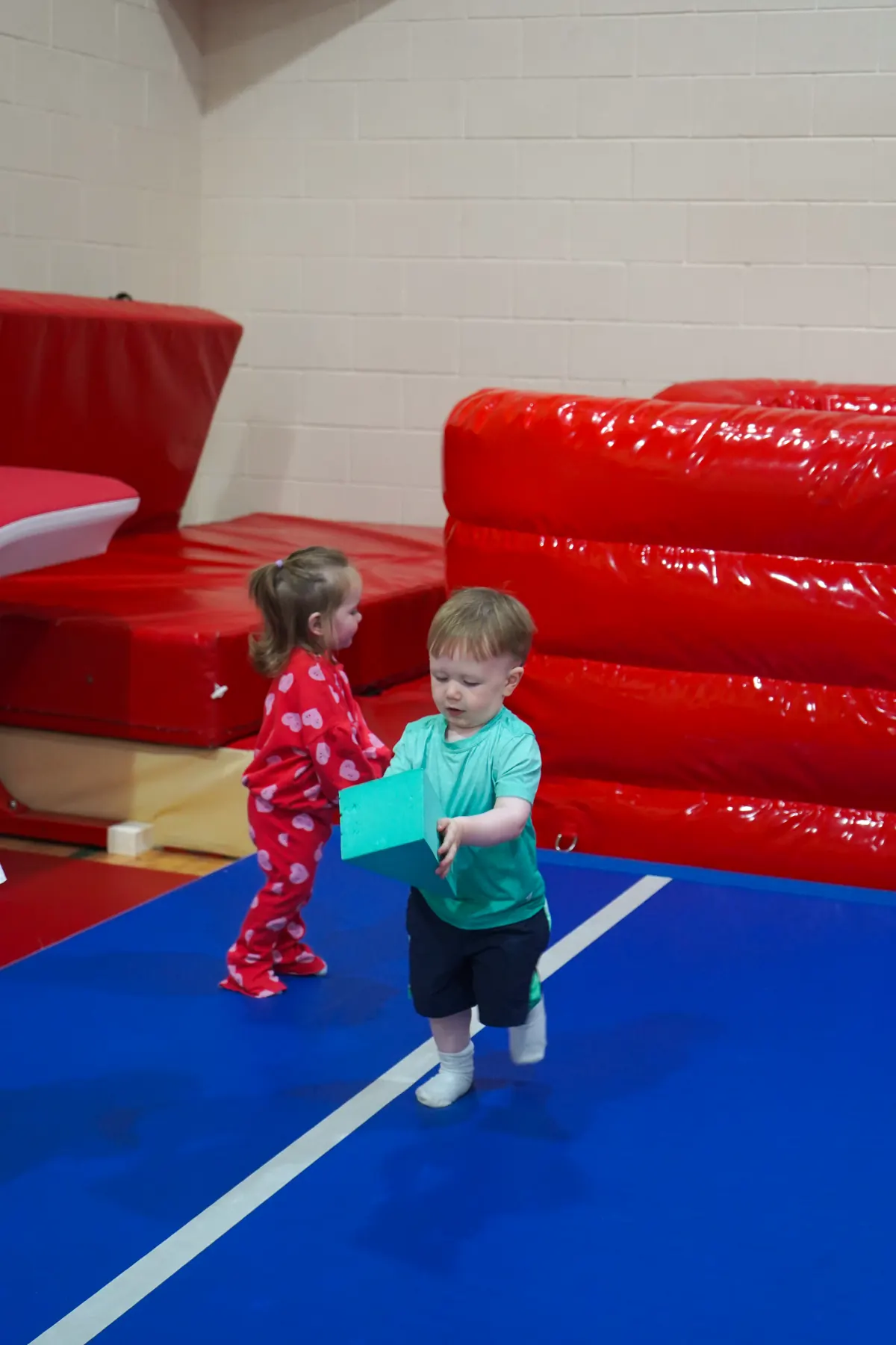 Baby Gym — A moment from the session
